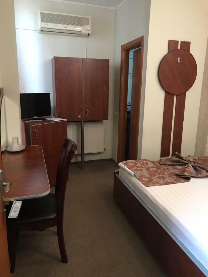 Hotel Helin - Calea Bucuresti Craiova Eksteriør bilde