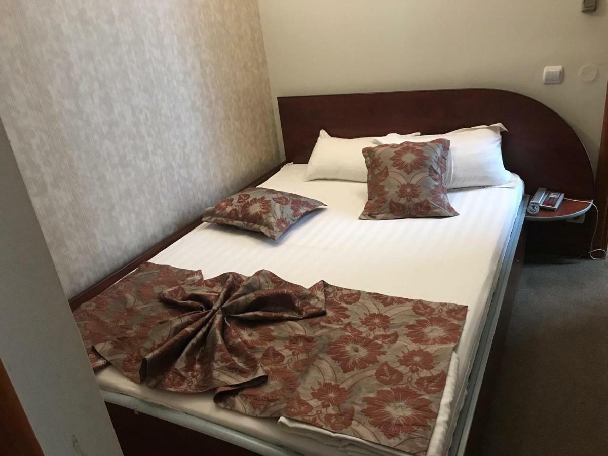 Hotel Helin - Calea Bucuresti Craiova Eksteriør bilde