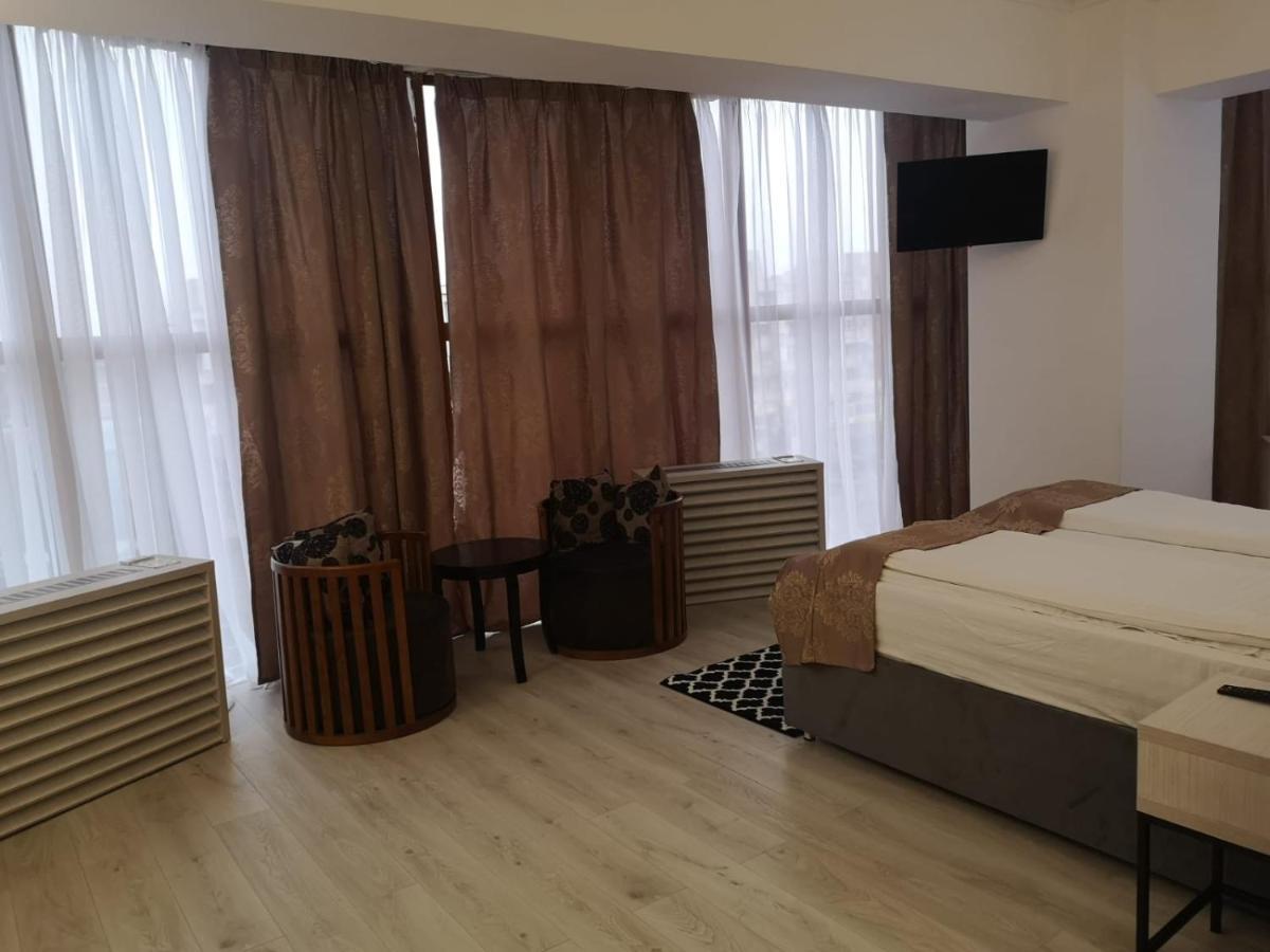 Hotel Helin - Calea Bucuresti Craiova Eksteriør bilde